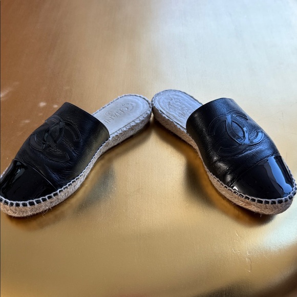 CHANEL Black Leather Espadrille Mules - Picture 2 of 4